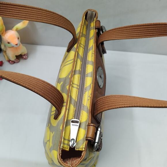 Fossil Key Per Yellow Coated Canvas Leather Trim Ladybug Printed Tote Bag - Picture 7 of 14